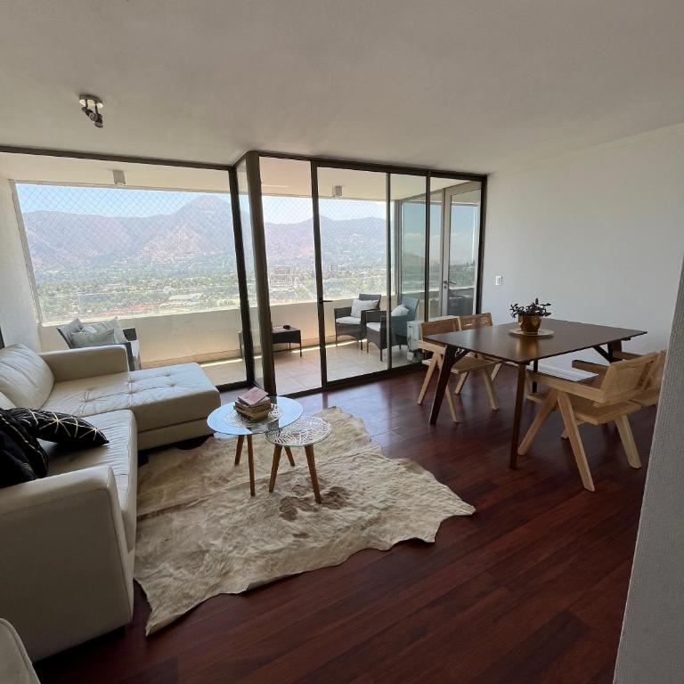 Departamento zona lujo Vitacura-Las Condes Kennedy - Two-Bedroom Apartment with Mountain View - 1