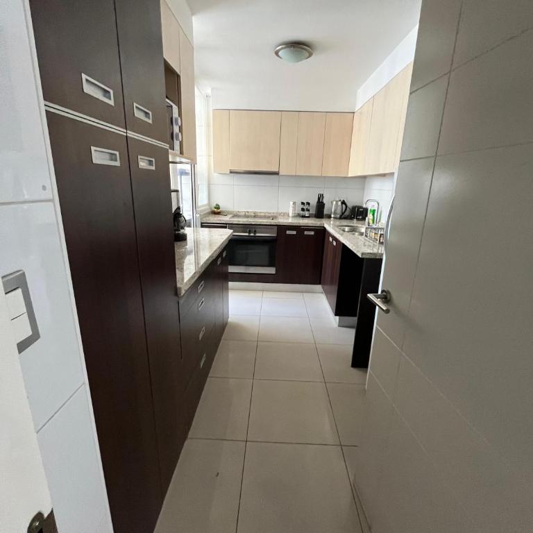Departamento zona lujo Vitacura-Las Condes Kennedy - Two-Bedroom Apartment with Mountain View - 15