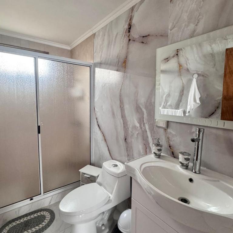 Casa guanaqueros - Three-Bedroom House - 8