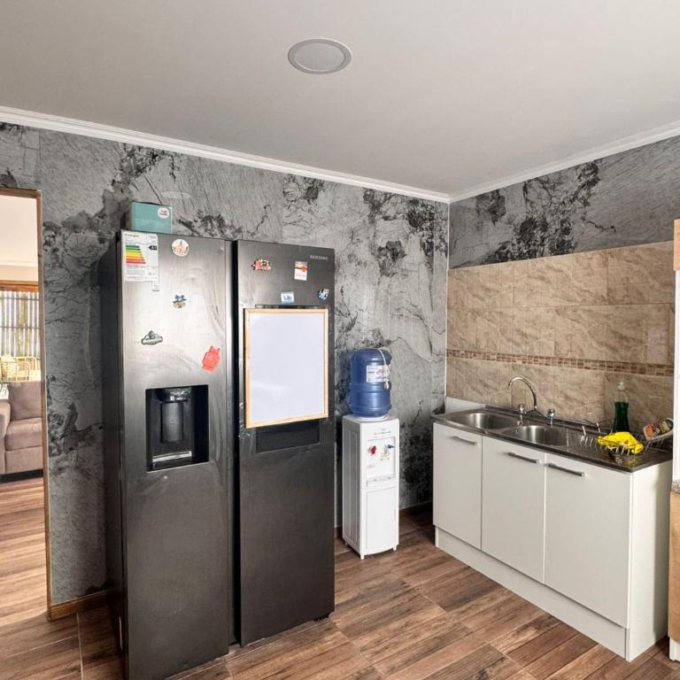 Casa guanaqueros - Three-Bedroom House - 12