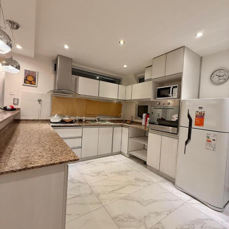 Jardines del Liceo - Two-Bedroom Apartment - 1