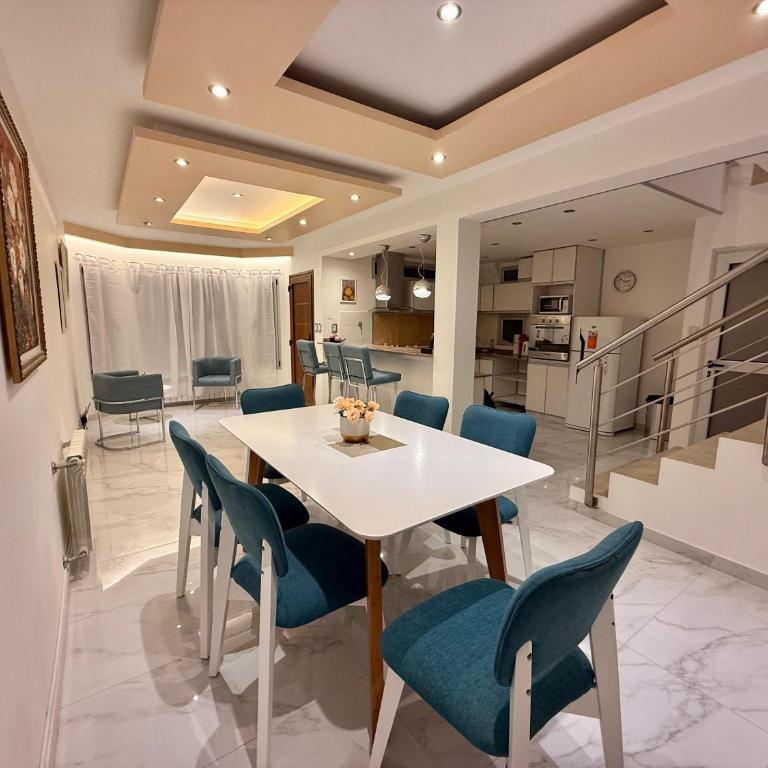 Jardines del Liceo - Two-Bedroom Apartment - 7