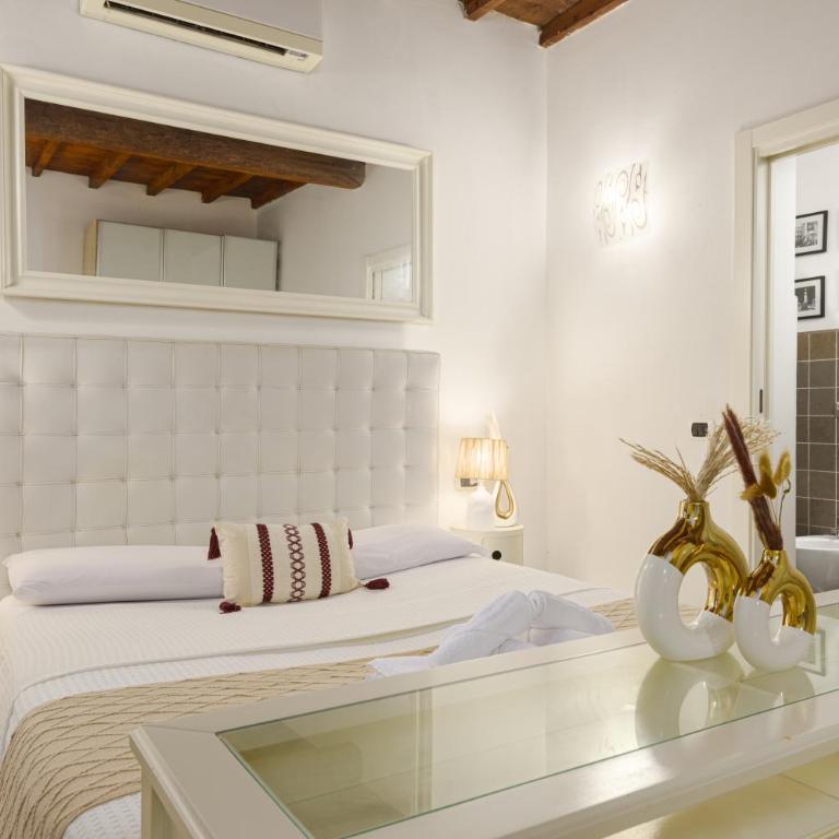 Rustic Florentine Dimora - Two-Bedroom Apartment - 1