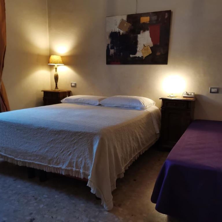 Le Maddalene - Triple Room with Private Bathroom - 1