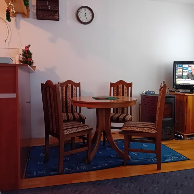 Tina - One-Bedroom Apartment - 20