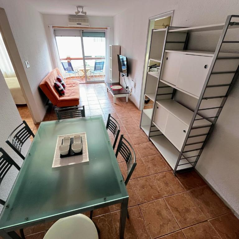 Apartamento 1 dormitorio con cochera en Aidy Grill, excelente ubicación - Apartamento de 1 dormitorio - 2