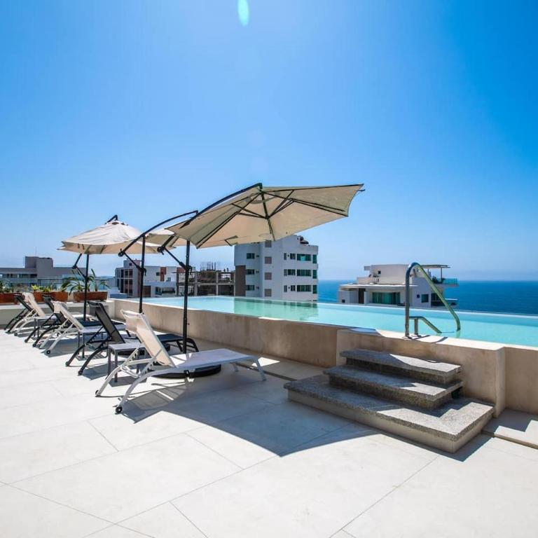 Infinity Pool with Ocean View at Bucerias - Apartamento - 24