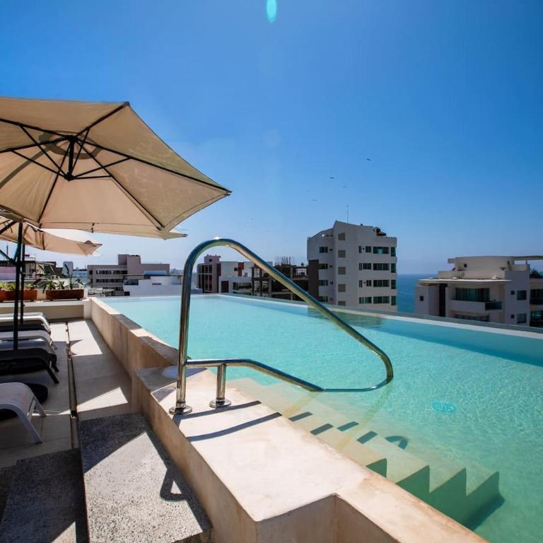 Infinity Pool with Ocean View at Bucerias - Apartamento - 25