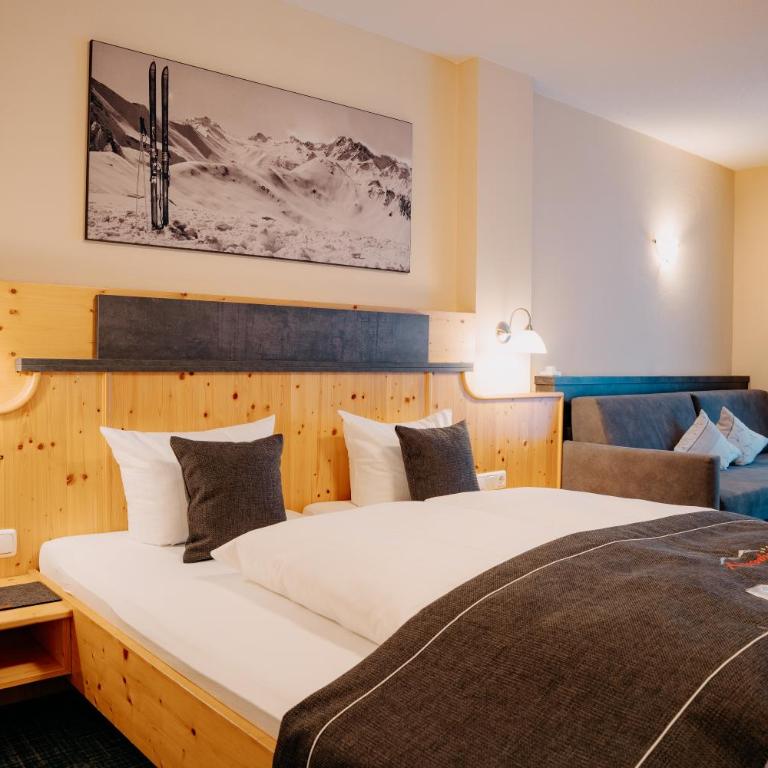 Hotel Garni Alpenhof - Comfort Doppelzimmer mit Balkon - 14