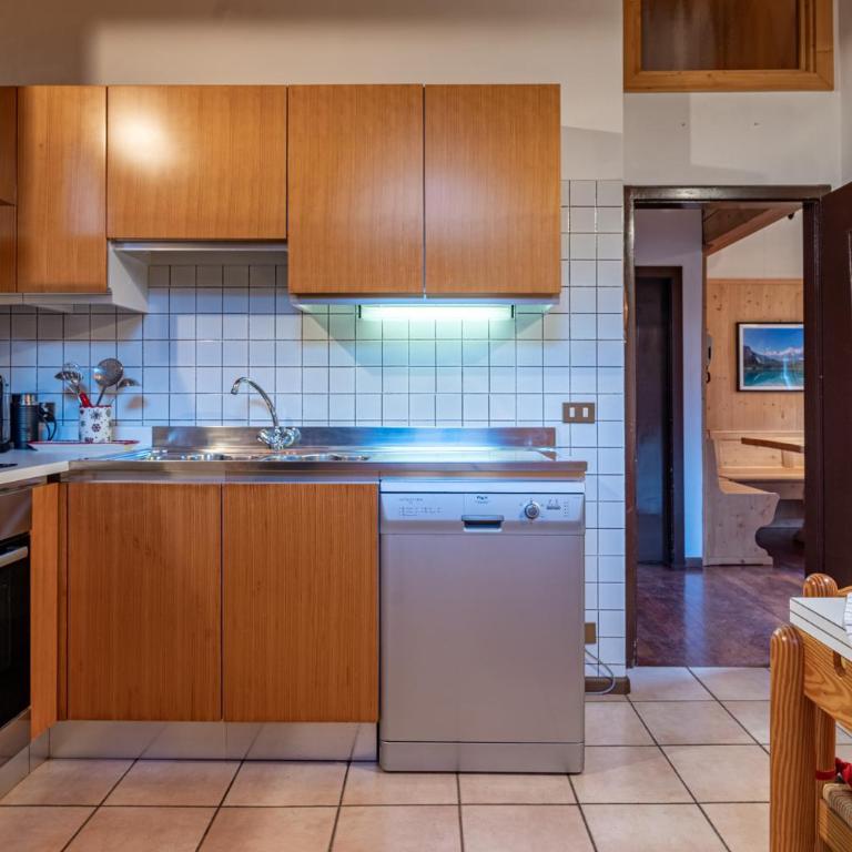 Penthouse Center Madonna di Campiglio VN - Appartamento con 2 Camere da Letto, Balcone e Terrazza - 17