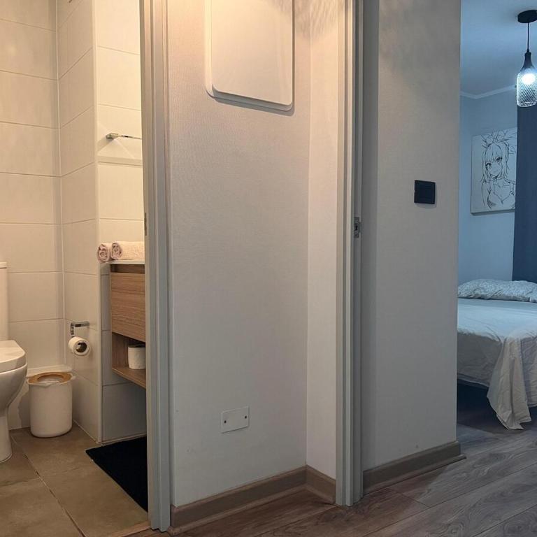 Habitación y Baño Privados Style and Comfort - One-Bedroom Apartment - 6