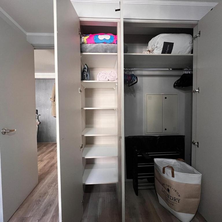 Habitación y Baño Privados Style and Comfort - One-Bedroom Apartment - 16