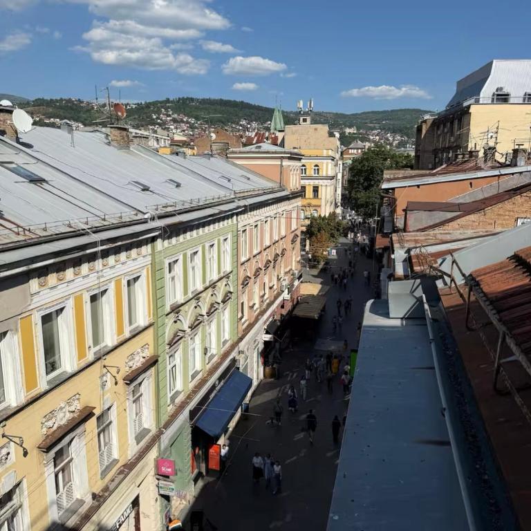 Deluxe Ferhadija Apartment - Apartman sa 2 Spavaće Sobe - 13