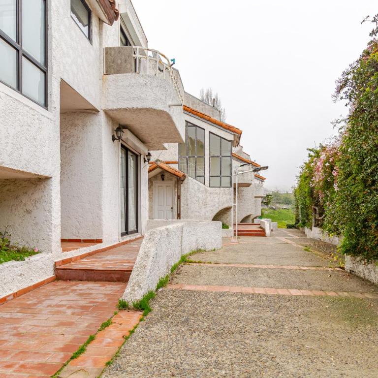 Amplia Casa en Reñaca para 10 personas, excelente ubicación - Four-Bedroom House - 1
