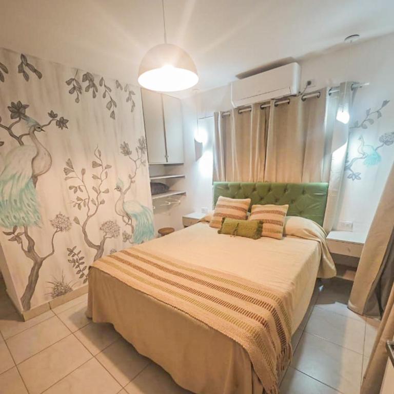 Suites Amplias y Comfortables - Con Balcon, Parquizado, Asador y Pileta - Double Room - 19