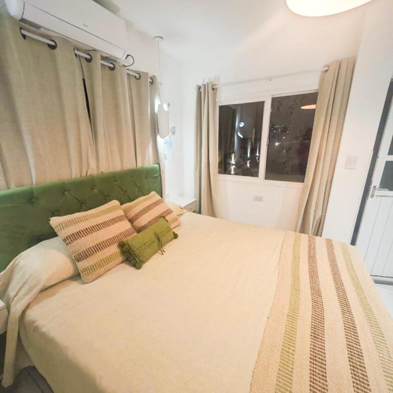 Suites Amplias y Comfortables - Con Balcon, Parquizado, Asador y Pileta - Double Room - 18