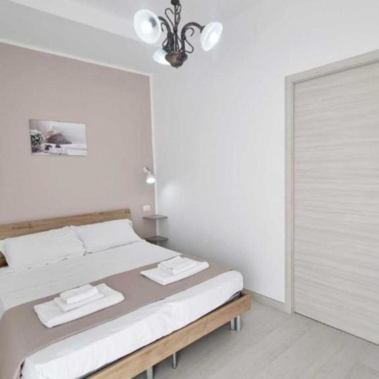 Alice Apartment - Two-Bedroom Standard Apartment - 3