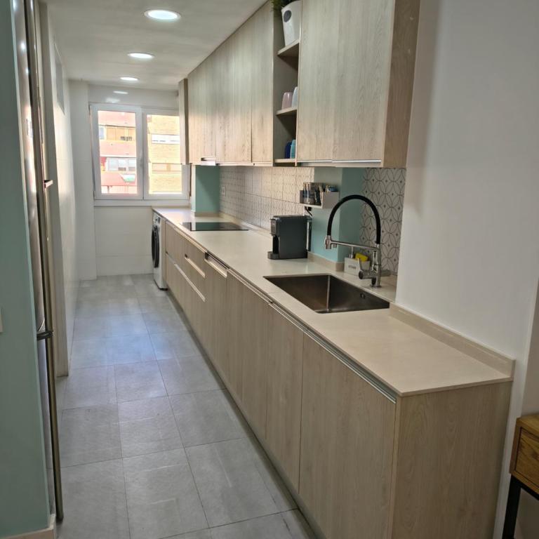 Fira Gran Via & Aeropuerto Barcelona Mi Colibrí - Habitación Doble con baño privado externo - 13