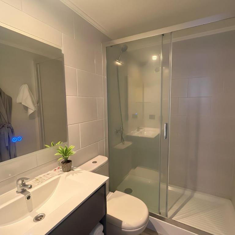 Ñuñoa I Cercano a Metro con Estacionamiento - Two-Bedroom Apartment - 4