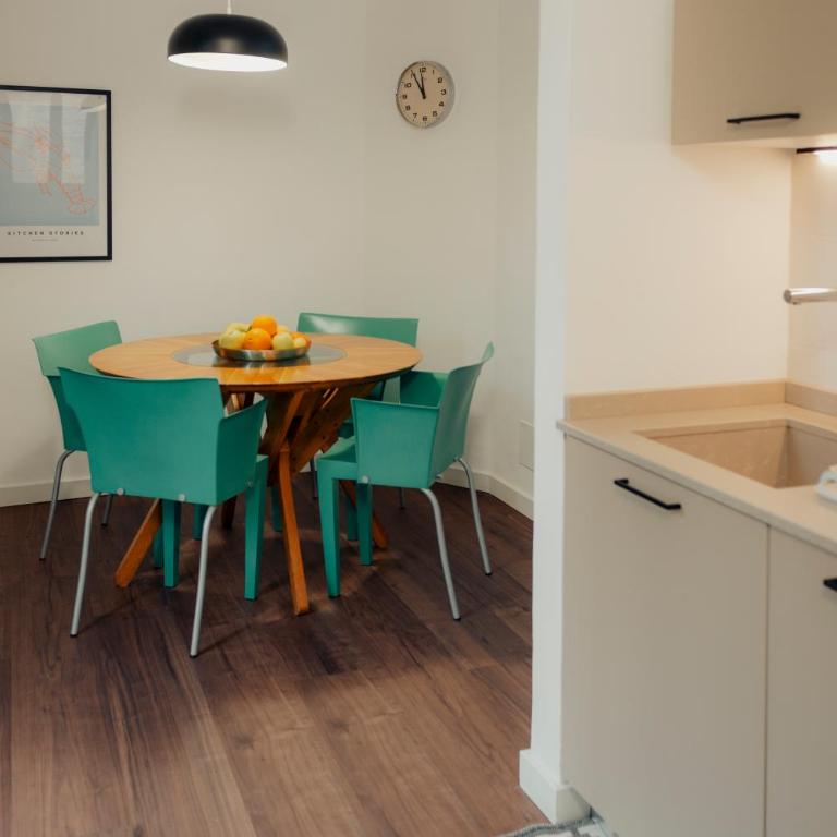 Central 5 Apartment - Two-Bedroom Apartment - 8