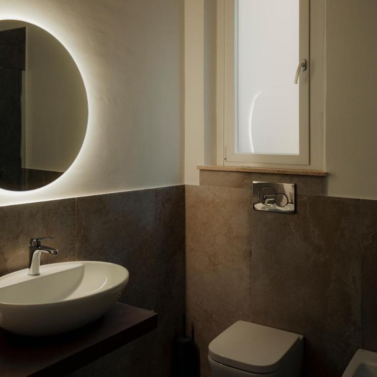 Central 5 Apartment - Two-Bedroom Apartment - 6