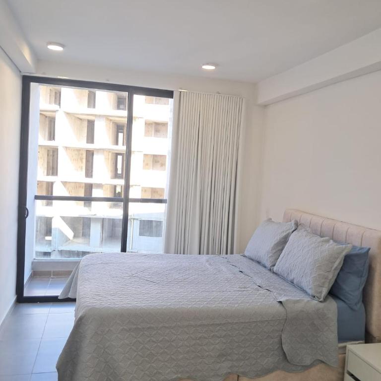 Ruf Suites - Spacious and Modern - Two-Bedroom Apartment - 1