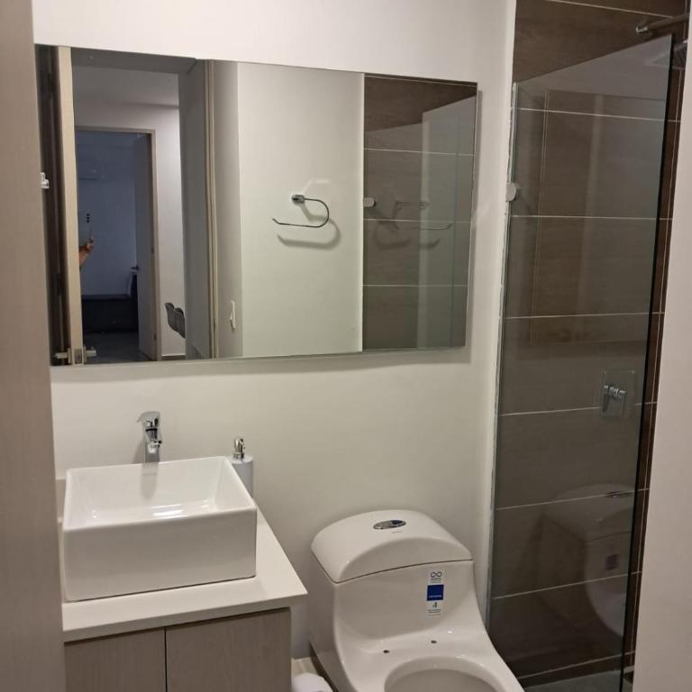 Ruf Suites - Spacious and Modern - Two-Bedroom Apartment - 4