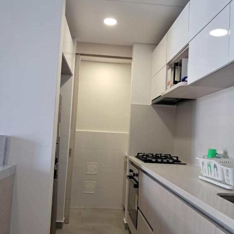 Ruf Suites - Spacious and Modern - Two-Bedroom Apartment - 6