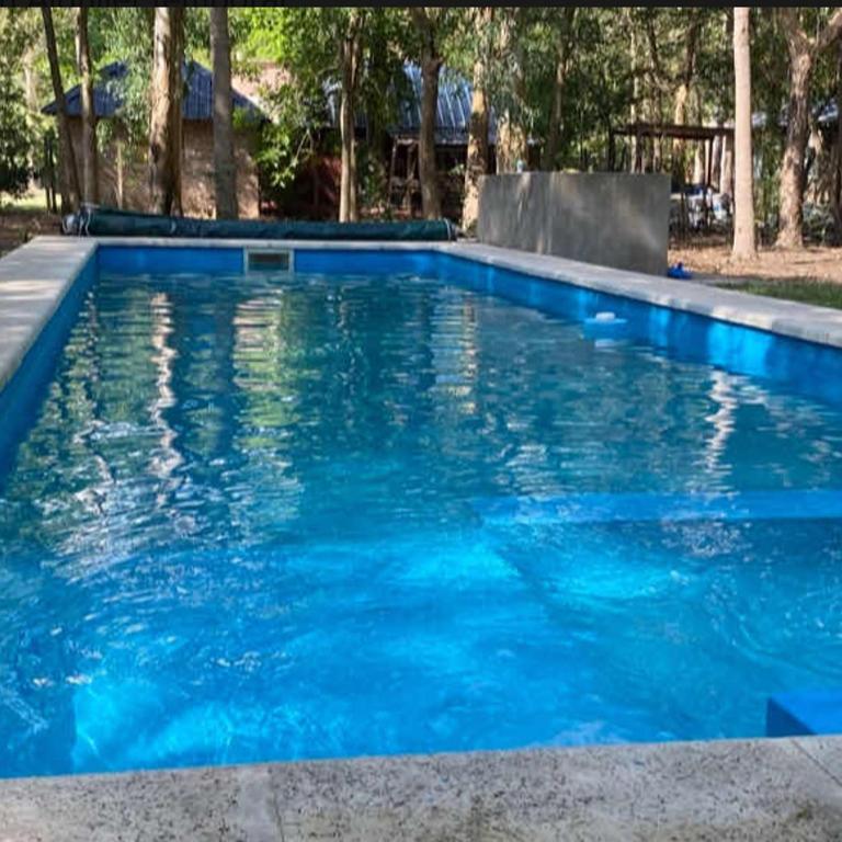 Quinta con pileta - Four-Bedroom House - 1