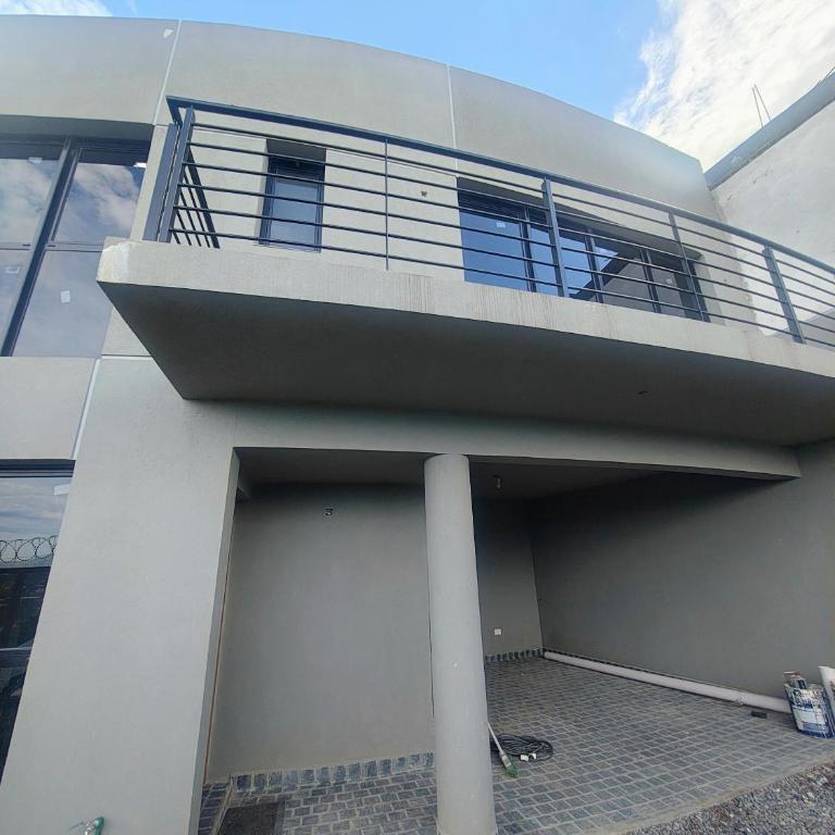 Triplex con vista hermosa - Casa de 3 dormitorios - 1