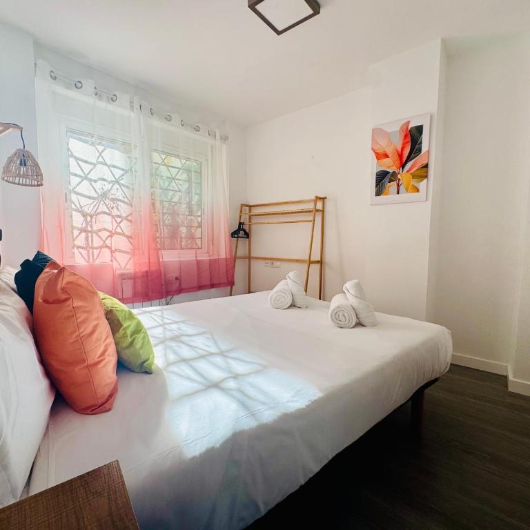 Design & Stylish House in the CENTER of Valencia - Two-Bedroom House - 34