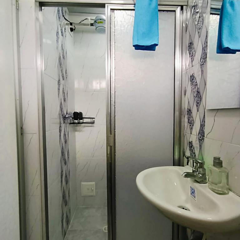 Estudio Privado Cerca Escuela Cadetes y Centro Mayor - One-Bedroom Apartment - 2