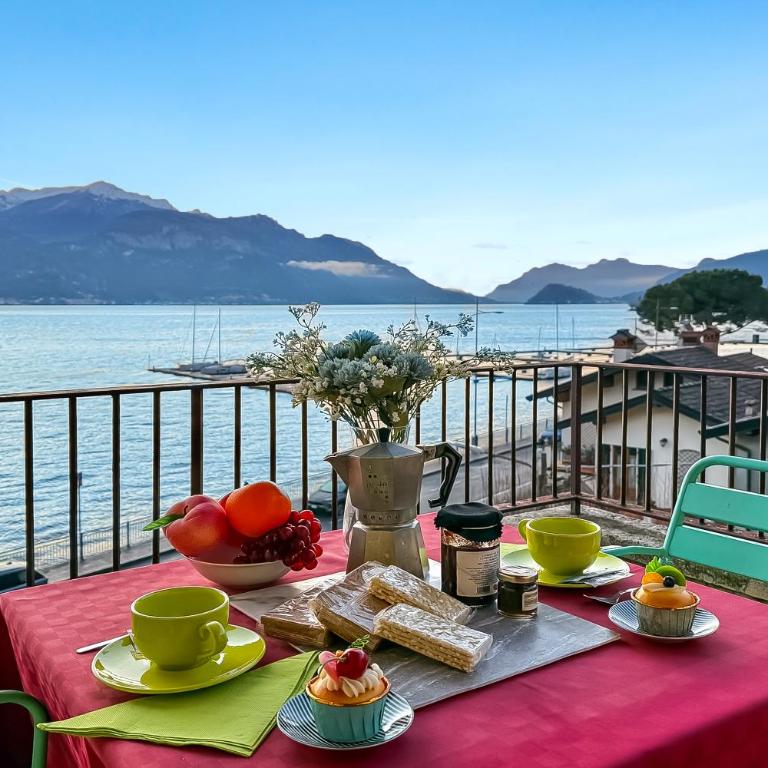 Residenza Menaggio - Mimosa - Studio with Balcony - 1