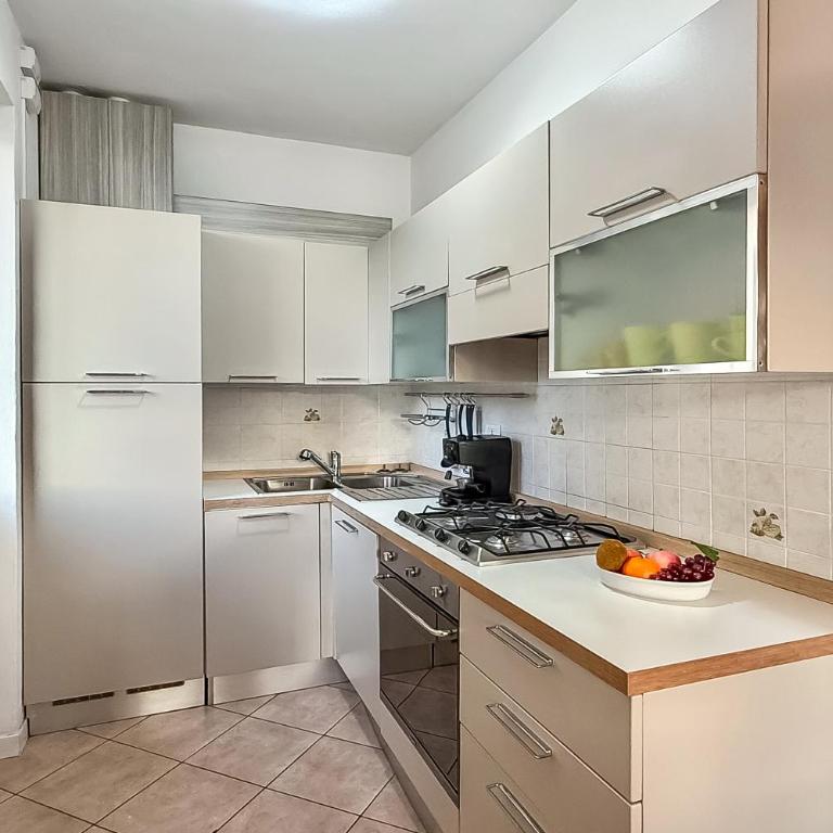 Residenza Menaggio - Mimosa - Studio with Balcony - 8