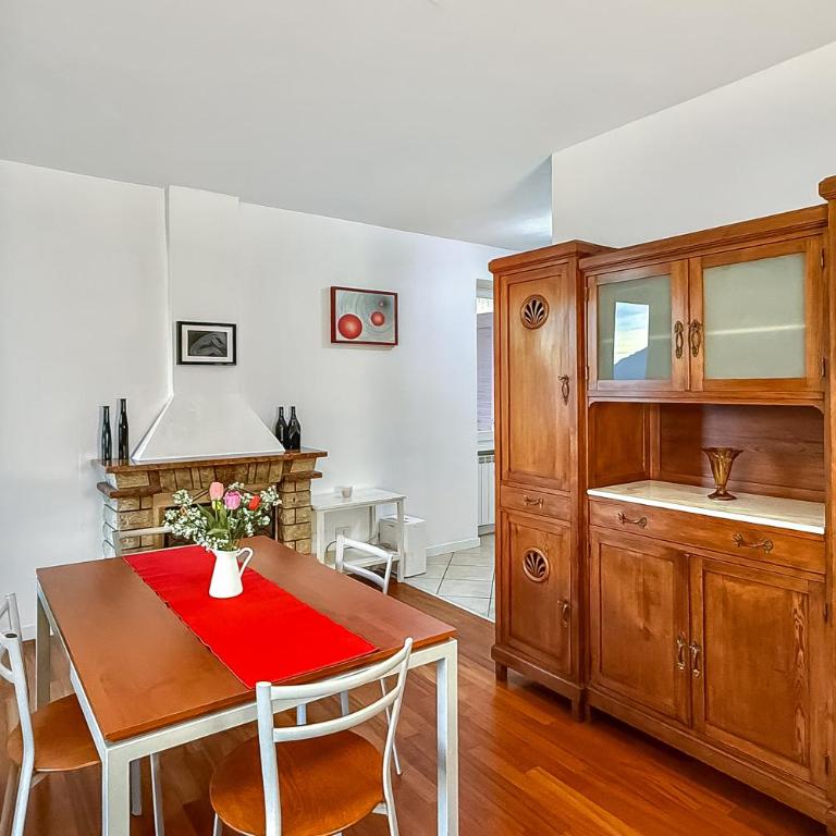 Residenza Menaggio - Mimosa - Studio with Balcony - 12