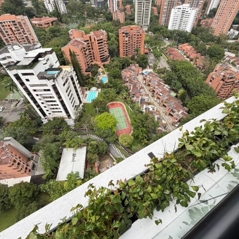 Monaco by Top Location City View - Two-Bedroom Apartment with City View - 4