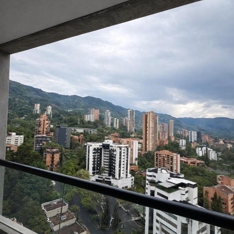 Monaco by Top Location City View - Two-Bedroom Apartment with City View - 5