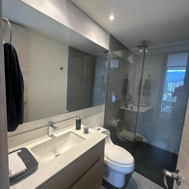 Monaco by Top Location City View - Two-Bedroom Apartment with City View - 33