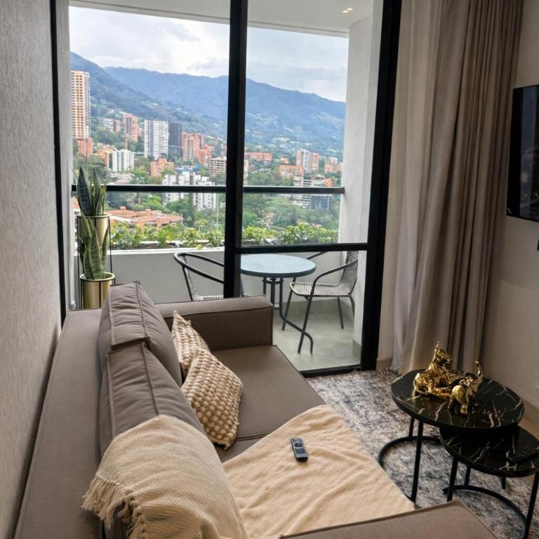 Monaco by Top Location City View - Two-Bedroom Apartment with City View - 14