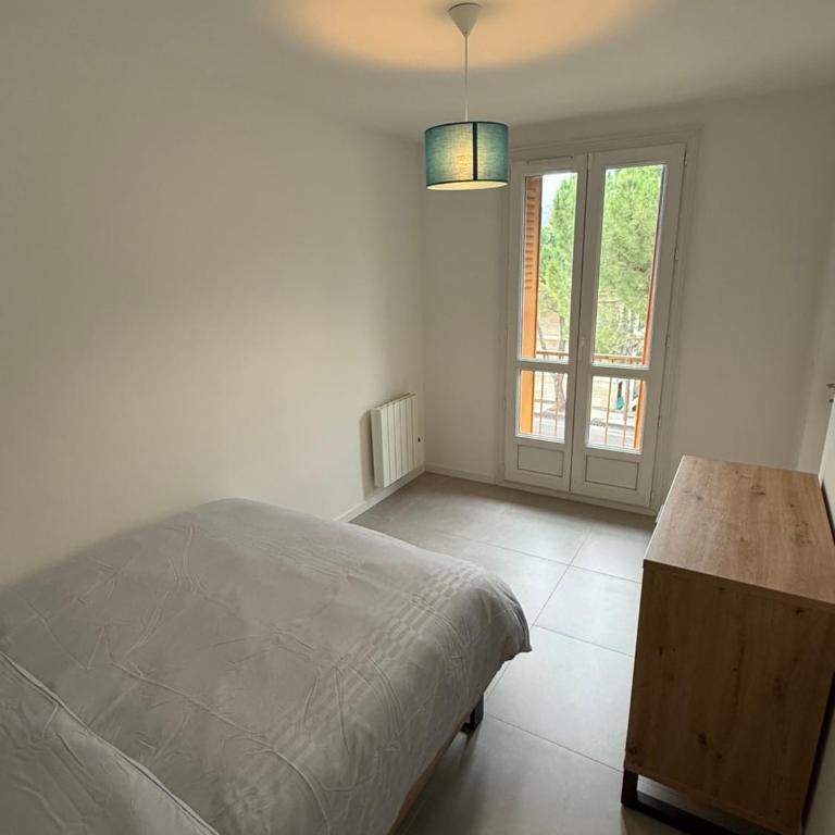 Appartement moderne 3 chambres avec parking sécurisée - Three-Bedroom Apartment - 4