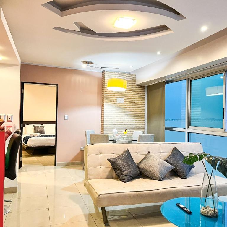Luxury 2BR River View Apartment Pool, Gym & Jacuzzi - Two-Bedroom Apartment with River View - 6