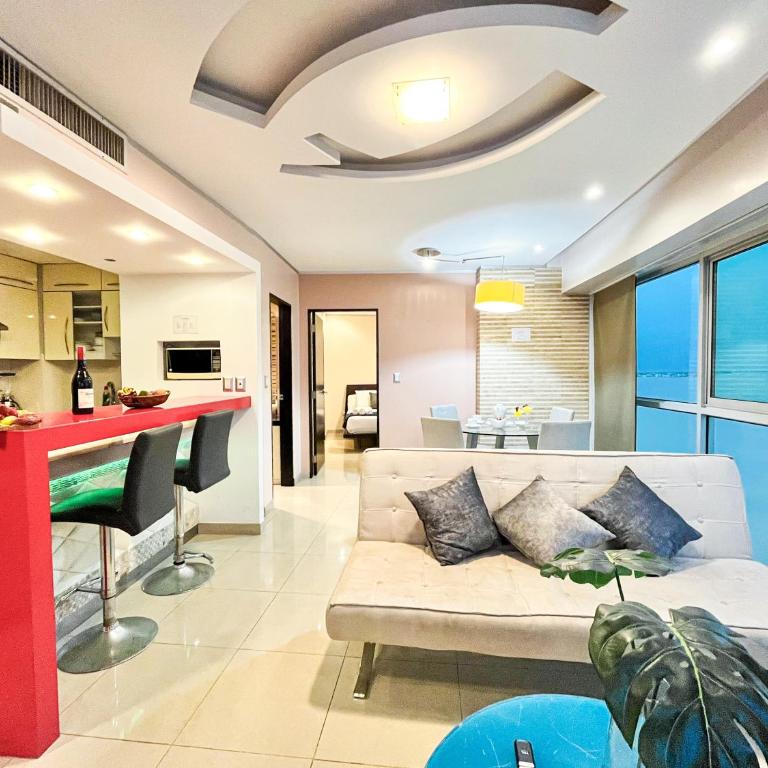 Luxury 2BR River View Apartment Pool, Gym & Jacuzzi - Two-Bedroom Apartment with River View - 8