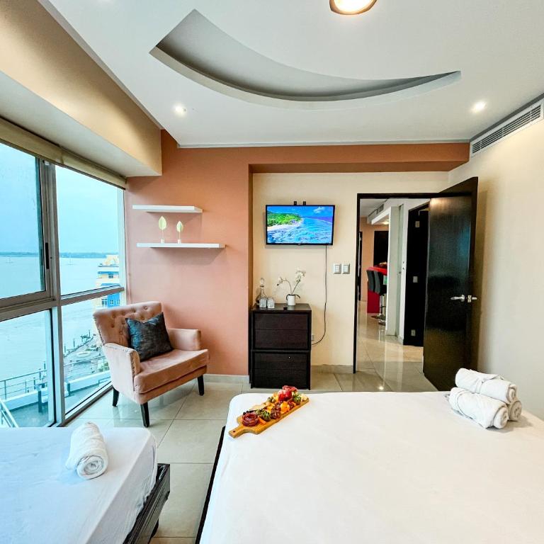 Luxury 2BR River View Apartment Pool, Gym & Jacuzzi - Two-Bedroom Apartment with River View - 24