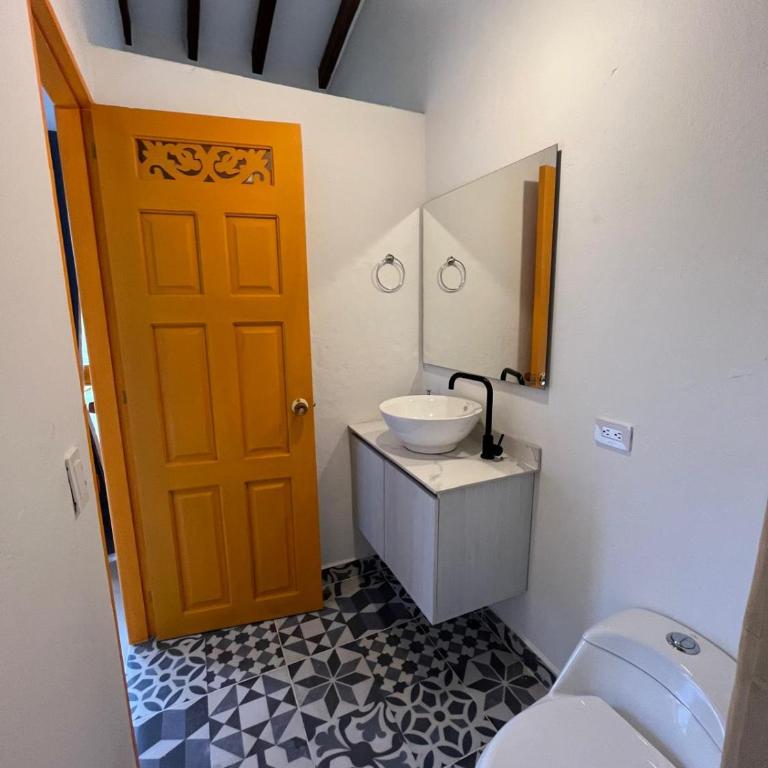 Jerico Poets Balcony House - Two-Bedroom House - 31