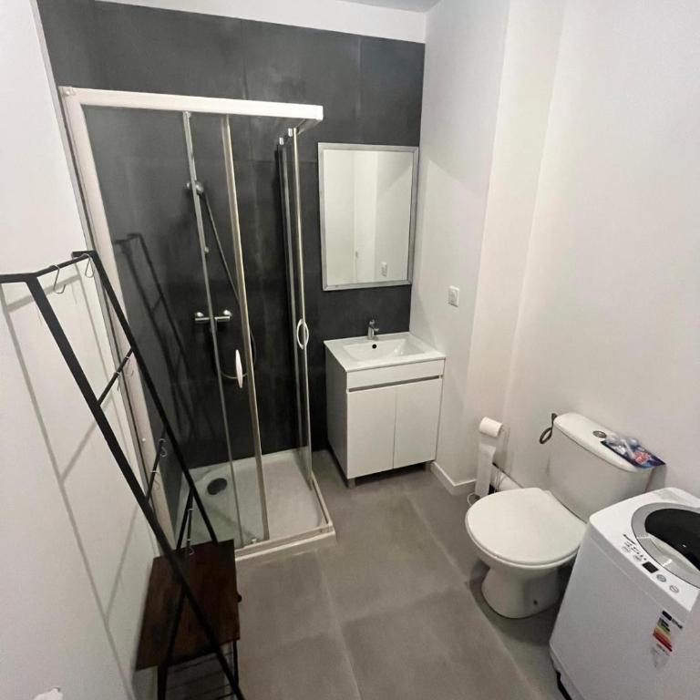 New accommodation with balcony and parking - Apartment mit 1 Schlafzimmer - 19