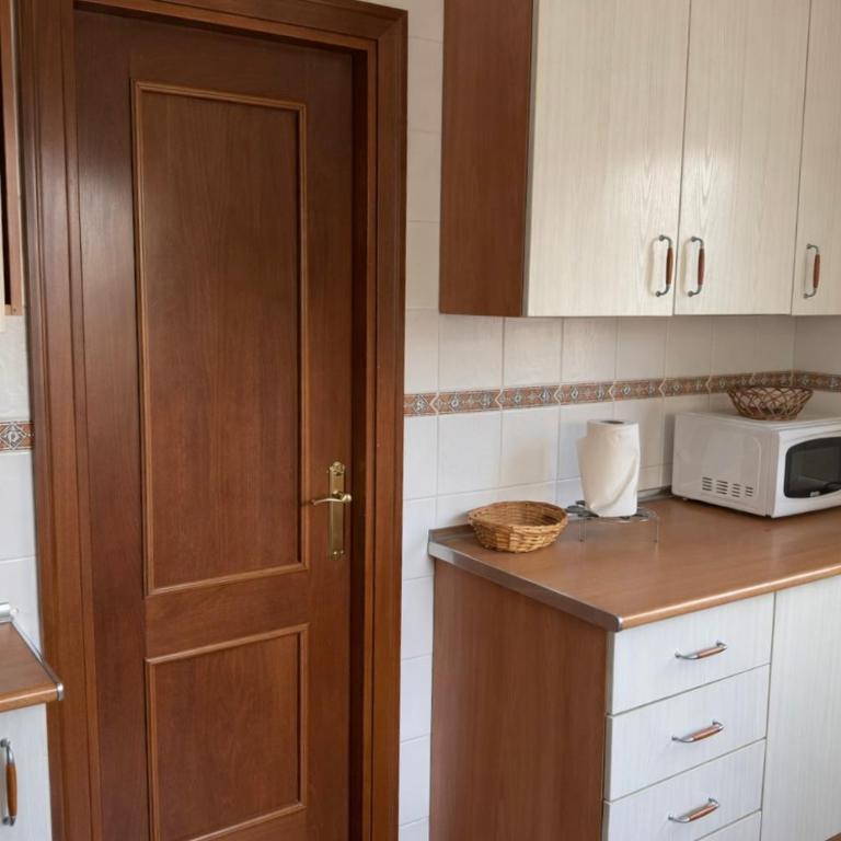 Costa Esuri 3 Bedroom House, Pool Access, Private Parking, Garden BBQ - Casa de 3 dormitorios - 4
