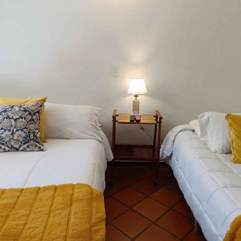 Apartamento Encantador familias con parqueadero a 4 cuadras de la plaza principal - Two-Bedroom Apartment - 9