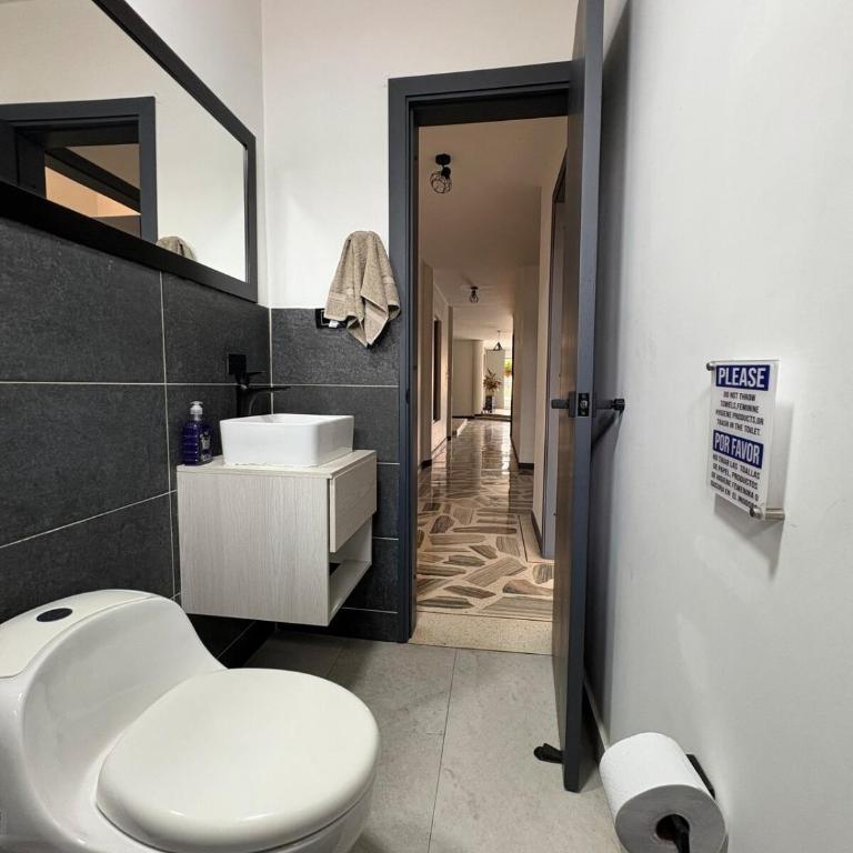 Amplio apartamento Excelente ubicación - Apartamento - 21