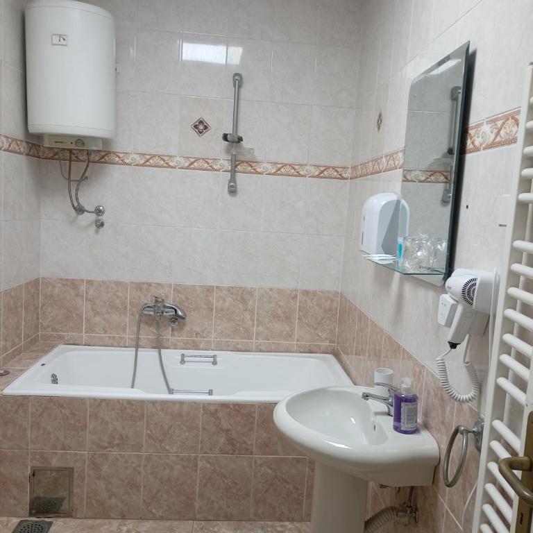 Bella Notte apartments - Strogi centar, terasa, brzi Wi-Fi - Deluxe Studio - 16