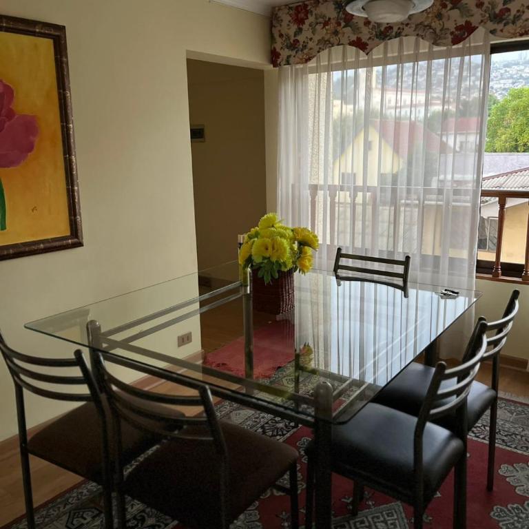 Apartamento a 2 cuadras de la playa - Three-Bedroom Apartment with Balcony - 10